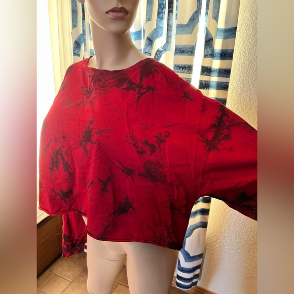 Current Mood Plus Size Red Tie Dye Sweatshirt 1X - Picture 5 of 8